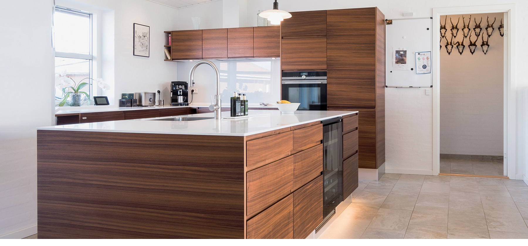 New kitchenWITH WOOD MATERIALS <br> AND WOW FACTOR