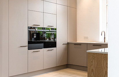 Modern dream kitchen- NORDIC MASTERPIECE <br> WITH EDGE AND PERSONALITY